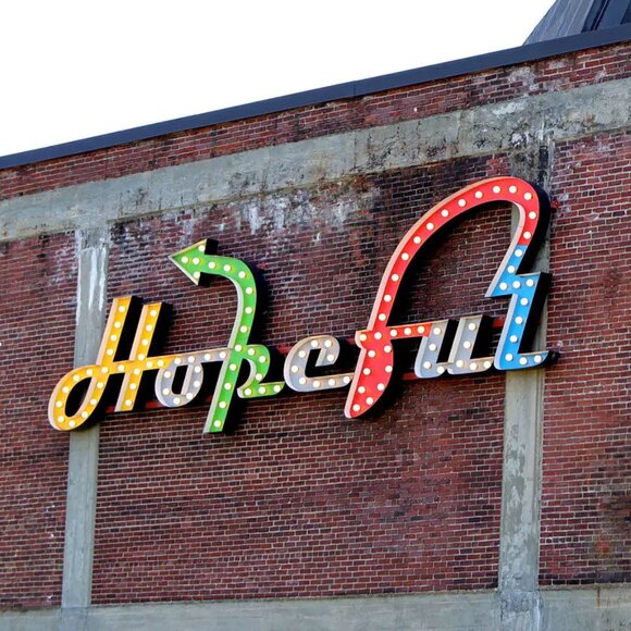 Meet your Posher. - Picture 1 of 1